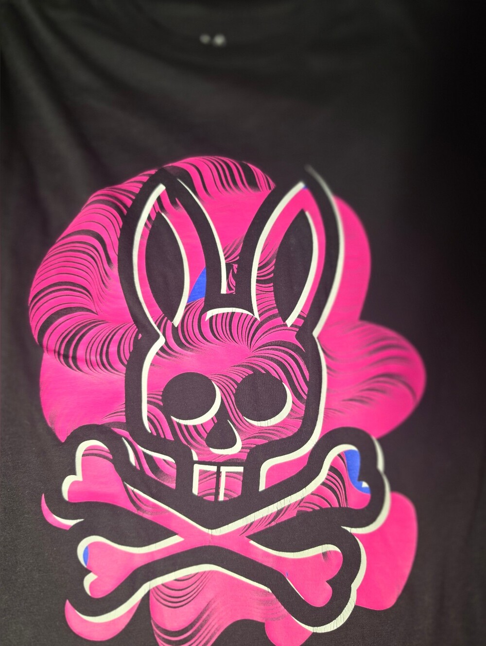 Psycho Bunny Black T‑Shirt with Hot Pink Skull & Crossbones Graphic